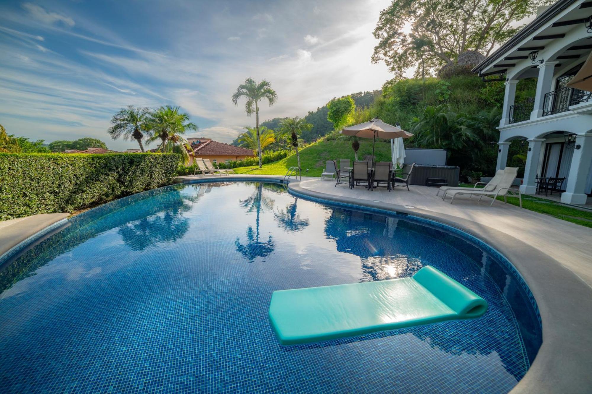 Los Suenos Resort Casa Patron By Stay In Cr Playa Herradura  Exterior photo